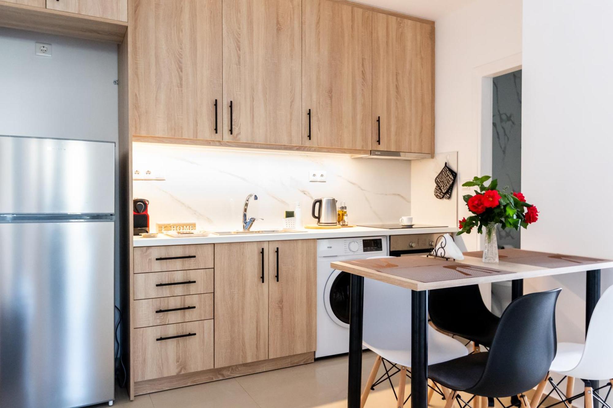 Pagani Urban - Premium Private Apartment Kalamata Bagian luar foto