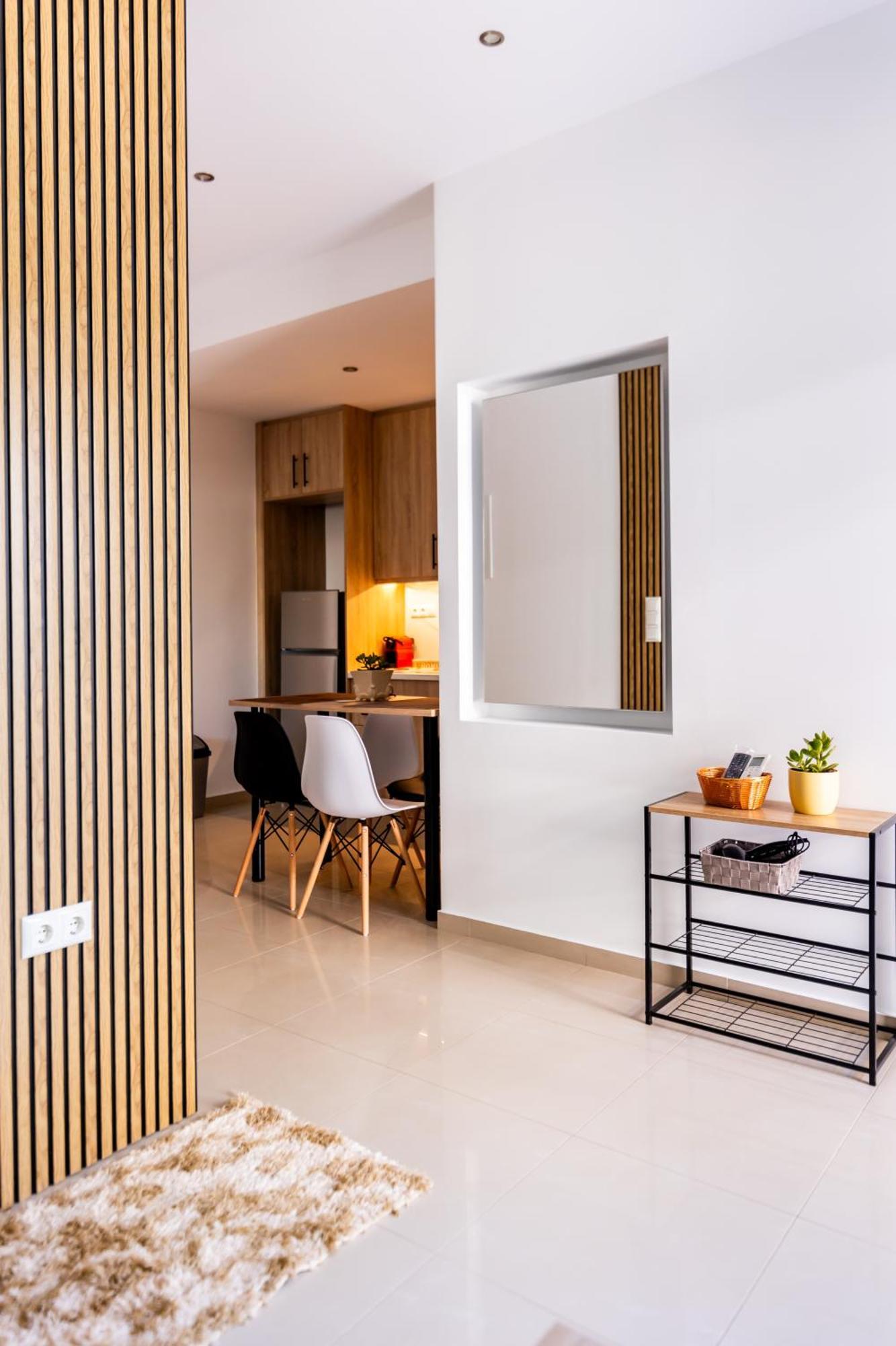Pagani Urban - Premium Private Apartment Kalamata Bagian luar foto